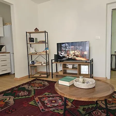 Apartment Near Blloku, And Air Albania Stadium Tirana